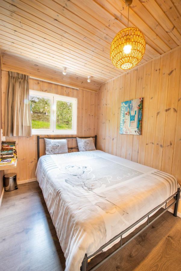 Hakuna Matata Holidays Wooden Lodge With Airco & Pool In Greek Olive Grove Methoni  Extérieur photo